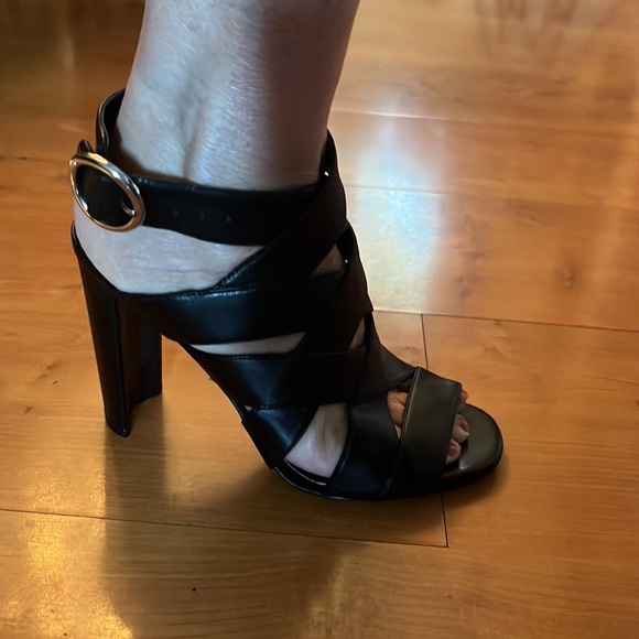 New Michael Kors leather sandals - Picture 3 of 8